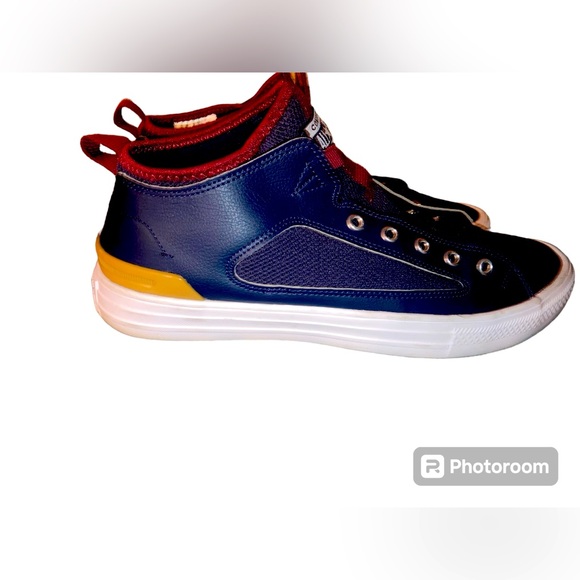 Converse Other - Converse Men’s Chuck Taylor All Star Ultra Mid Shoes size 10 New no tags or box